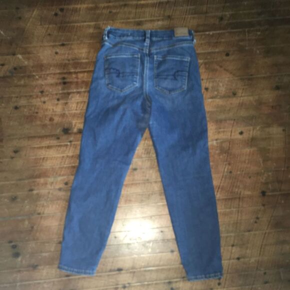 American Eagle next level curvy hi-rise 6 short jeans - Picture 5 of 5